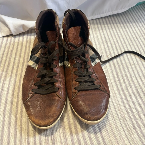 Burberry Mens High Top Sneaker - Picture 13 of 13